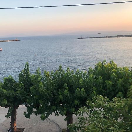 Jonny O, Apartment By The Sea Loutraki  Buitenkant foto